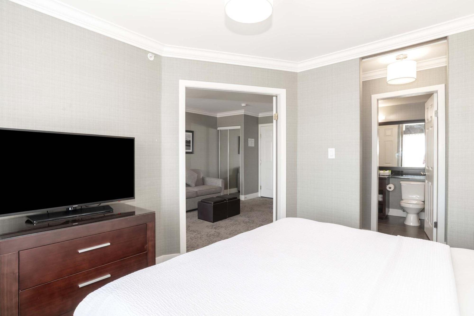 Sandman Hotel Saskatoon Buitenkant foto